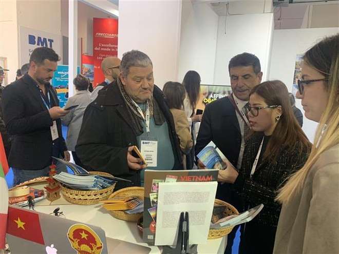 越南首次参加意大利地中海旅游交流会 ảnh 1 越南首次参加意大利地中海旅游交流会 ảnh 1