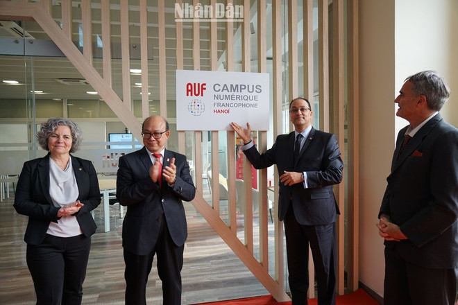 河内首家法语教育工艺中心正式落成 ảnh 1 河内首家法语教育工艺中心正式落成 ảnh 1