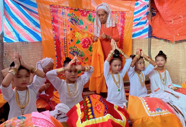 宁顺省占族生命周期仪式 ảnh 1 宁顺省占族生命周期仪式 ảnh 1