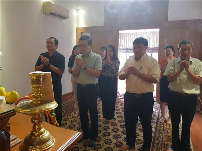 胡志明主席诞辰130周年:越南驻缅甸大使馆举行纪念活动 ảnh 2 胡志明主席诞辰130周年:越南驻缅甸大使馆举行纪念活动 ảnh 2