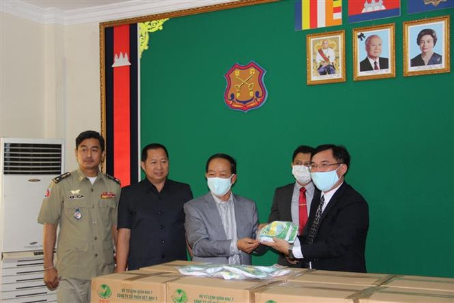 红十字国际委员会高度评价越南对柬埔寨防疫工作提供的帮助 ảnh 1 红十字国际委员会高度评价越南对柬埔寨防疫工作提供的帮助 ảnh 1