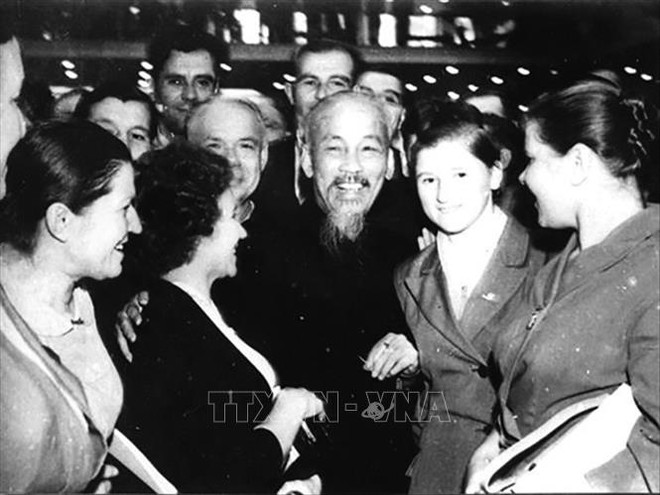 俄罗斯人民对胡志明主席怀有深深的感情 ảnh 1