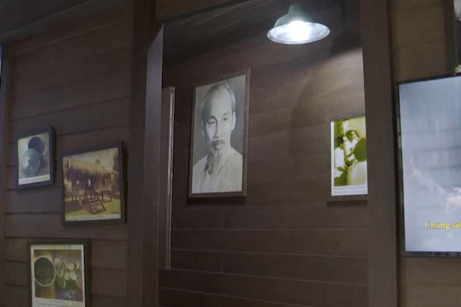 胡伯伯的形象永远铭刻在泰国披集府东村居民心中 ảnh 1