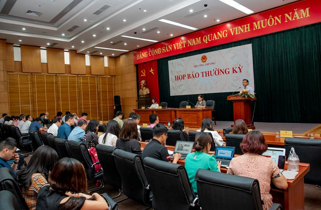 在新冠肺炎疫情防控新阶段恢复和发展工业生产和贸易 ảnh 1 在新冠肺炎疫情防控新阶段恢复和发展工业生产和贸易 ảnh 1