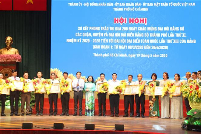迎来越共十三大:胡志明市庆祝党的各级代表大会竞赛活动取得许多好成绩 ảnh 1 迎来越共十三大:胡志明市庆祝党的各级代表大会竞赛活动取得许多好成绩 ảnh 1