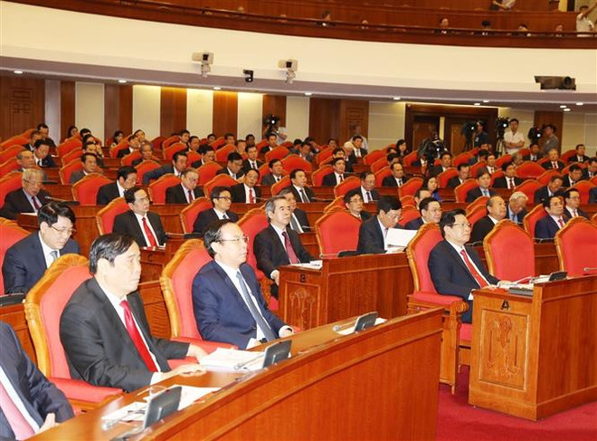 越共第十二届十二中全会：在人事准备工作中高举责任、客观和公正旗帜 ảnh 1