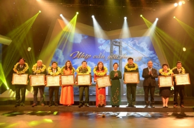 继续呼吁爱心者伸出援手共建便民桥 ảnh 1