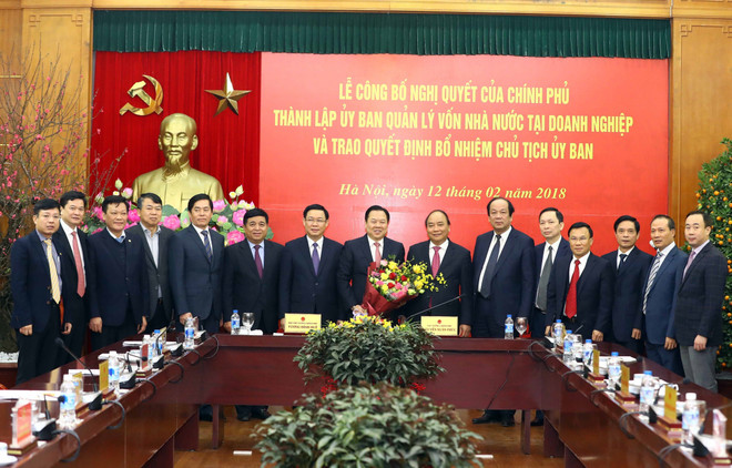 越南政府总理阮春福：早日把国有企业移交给企业国有资产管理委员会 ảnh 2