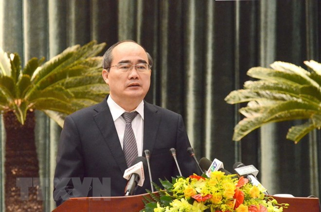 阮善仁：继续完善相关机制 推动胡志明市向前发展 ảnh 1