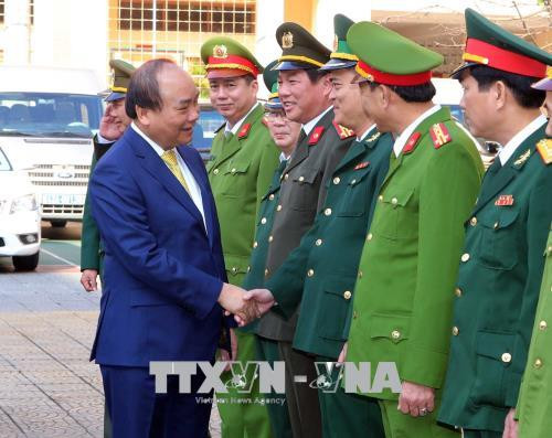 越南政府总理阮春福到岘港市拜年 ảnh 1 越南政府总理阮春福到岘港市拜年 ảnh 1