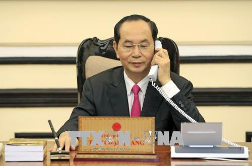 越南国家主席陈大光与美国总统特朗普通电话 ảnh 1 越南国家主席陈大光与美国总统特朗普通电话 ảnh 1