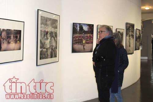 越南54个民族服装惊艳亮相法国西部 ảnh 3