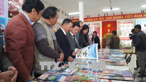 2018戊戌年春节特刊展在全国各省市纷纷举行 ảnh 3 2018戊戌年春节特刊展在全国各省市纷纷举行 ảnh 3