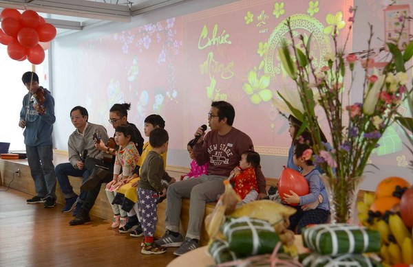 旅居海外越南人兴高彩烈迎新春 ảnh 1 旅居海外越南人兴高彩烈迎新春 ảnh 1