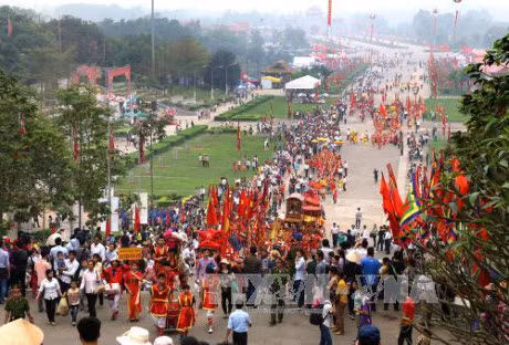 富寿省加大安保力度 确保雄王庙会安全有序 ảnh 1