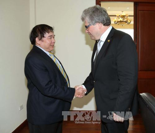 越南与瑞士分享教育与培训合作信息 ảnh 1 越南与瑞士分享教育与培训合作信息 ảnh 1