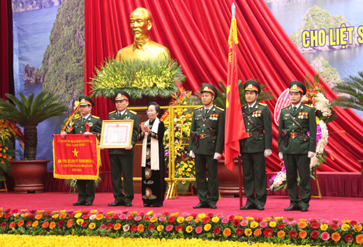 广宁省武装力量荣获“人民武装力量英雄”称号 ảnh 1 广宁省武装力量荣获“人民武装力量英雄”称号 ảnh 1