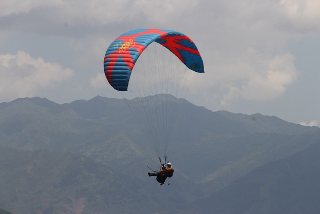 2019年“在放水梯田上飞翔” 滑翔伞节吸引100多名飞行员参加 ảnh 3 2019年“在放水梯田上飞翔” 滑翔伞节吸引100多名飞行员参加 ảnh 3