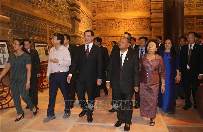 柬埔寨王国国会主席访问河南省 ảnh 2