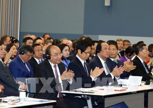 越南政府总理阮春福出席越南与挪威企业论坛 ảnh 2