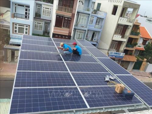 岘港市出售屋顶太阳能的客户数量位居中部和西原地区第一 ảnh 2