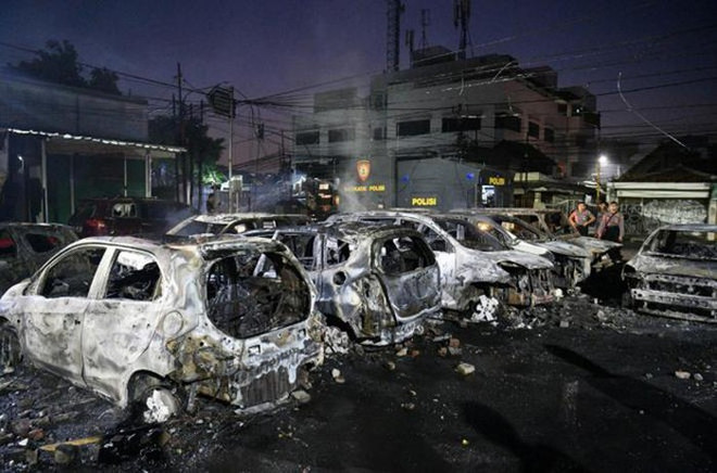 印尼公布大选结果引发骚乱 严重影响到经营活动 ảnh 2