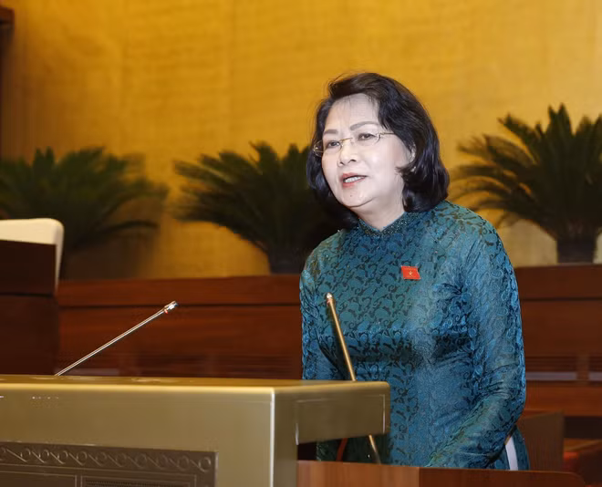 越南第十四届国会第七次会议：《劳动法》的修正旨在更好地保障劳动者和雇主的合法权益 ảnh 1