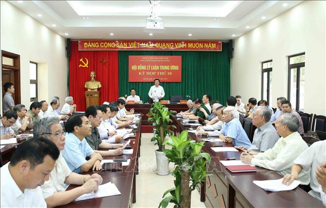 越共中央理论委员会第十六次会议在河内召开 ảnh 2 越共中央理论委员会第十六次会议在河内召开 ảnh 2