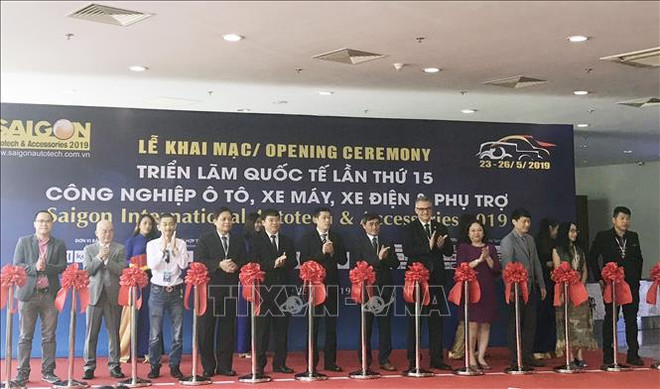 2019年越南汽车摩托车及零配件展在胡志明市开幕 ảnh 1 2019年越南汽车摩托车及零配件展在胡志明市开幕 ảnh 1