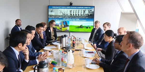 河内市在挪威寻找城市发展与管理领域的合作机会 ảnh 1