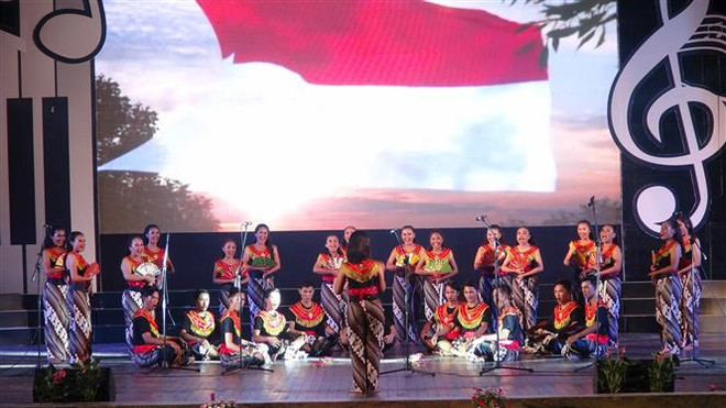2019年国际合唱比赛结束 印尼合唱团获冠军 ảnh 2 2019年国际合唱比赛结束 印尼合唱团获冠军 ảnh 2
