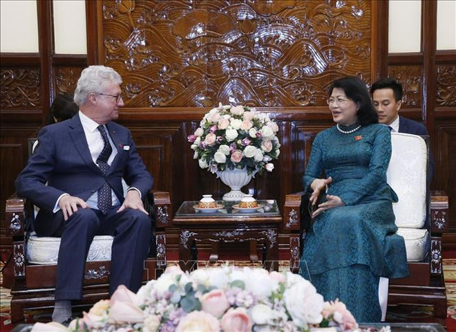 国家副主席邓氏玉盛会见澳大利亚昆士兰州州督 ảnh 1 国家副主席邓氏玉盛会见澳大利亚昆士兰州州督 ảnh 1