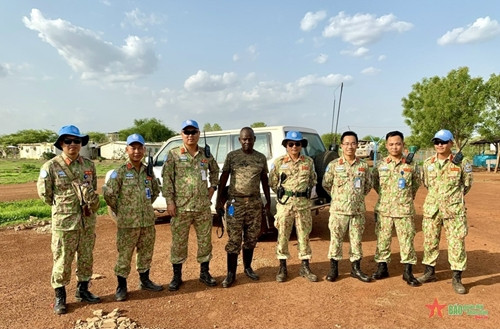 越南蓝色贝雷帽部队圆满完成在阿卜耶伊的任务 ảnh 2 越南蓝色贝雷帽部队圆满完成在阿卜耶伊的任务 ảnh 2