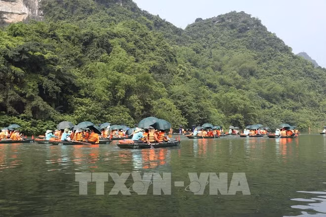 4·30和5·1假期越南游客接待量约800万人次，旅游收入高涨 ảnh 1