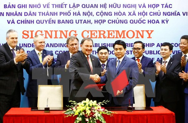 加强河内市与美国犹他州的合作对接 ảnh 1