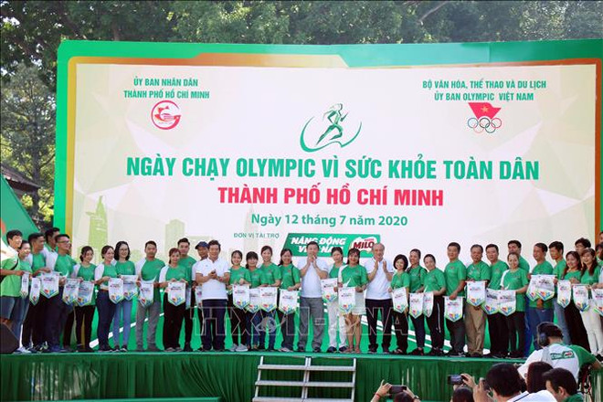 超过3万人参加胡志明市全民健康奥林匹克跑步日活动 ảnh 1 超过3万人参加胡志明市全民健康奥林匹克跑步日活动 ảnh 1