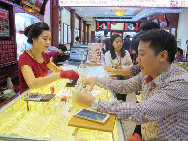 7月25日越南国内黄金价格涨跌互现 ảnh 1