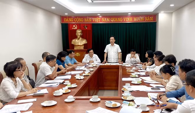 超过3700个作品参加2023年“保护党的思想根基”新闻评论写作大赛 ảnh 1