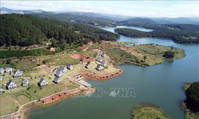 林同省泉林湖国家旅游景区达到“亚太典型旅游区”标准 ảnh 1 林同省泉林湖国家旅游景区达到“亚太典型旅游区”标准 ảnh 1