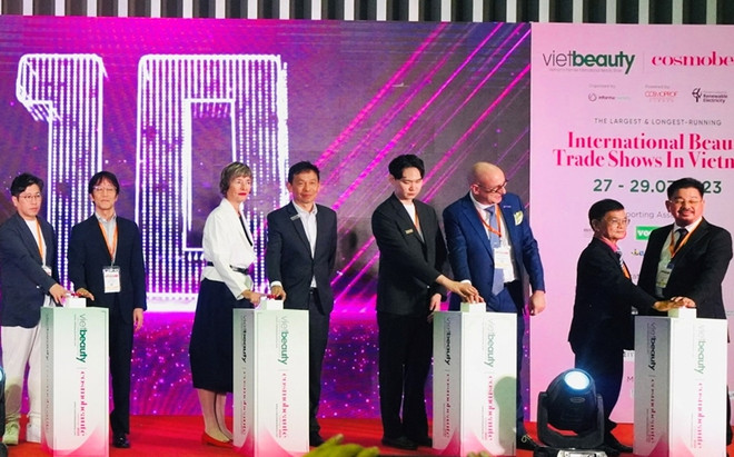 1000个国内外品牌在越南专业美容展上亮相 ảnh 1