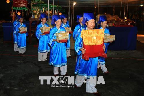 2018年顺化文化节：天地祭祀仪式隆重举行 ảnh 1