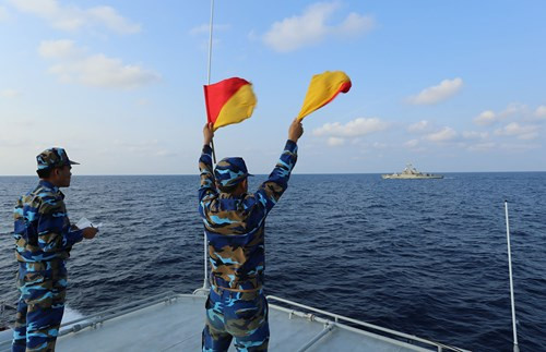越泰两国海军力量举行联合巡逻 ảnh 1 越泰两国海军力量举行联合巡逻 ảnh 1