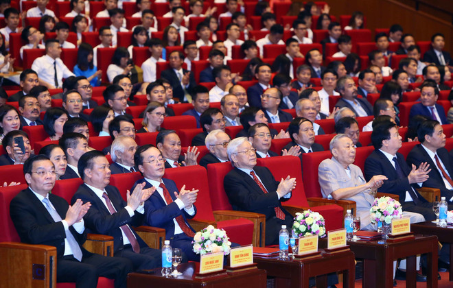 阮富仲:需将城乡困难群众住房发展视为社会保障政策的支柱之一 ảnh 1 阮富仲:需将城乡困难群众住房发展视为社会保障政策的支柱之一 ảnh 1