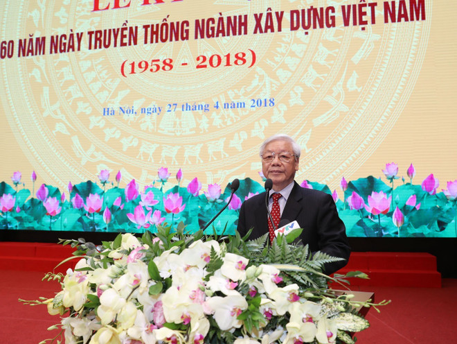 阮富仲:需将城乡困难群众住房发展视为社会保障政策的支柱之一 ảnh 3 阮富仲:需将城乡困难群众住房发展视为社会保障政策的支柱之一 ảnh 3