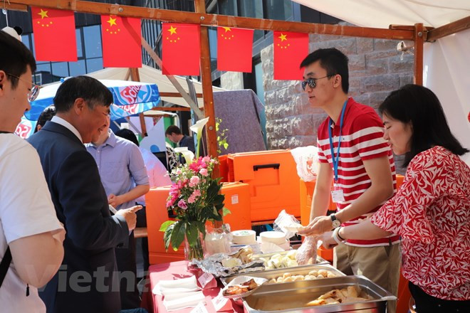 越南参加在柏林举行的2018年德利卡国际美食节 ảnh 2 越南参加在柏林举行的2018年德利卡国际美食节 ảnh 2