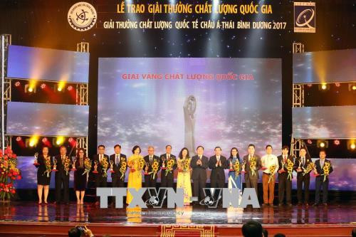 越南77家企业荣获2017年国家质量奖与亚太国际质量奖 ảnh 1