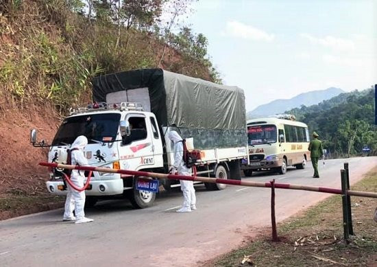 越南各地继续采取措施应对疫情 ảnh 1 越南各地继续采取措施应对疫情 ảnh 1