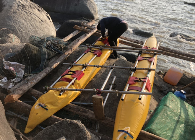 坚江省：成功救援三名在海上遇险的俄罗斯游客 ảnh 2