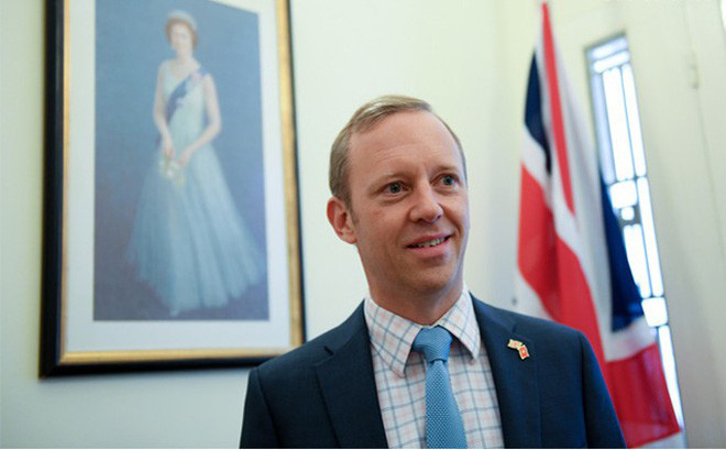 新冠肺炎疫情:英国驻越大使感谢越南政府和医护人员为英国公民提供帮助 ảnh 1 新冠肺炎疫情:英国驻越大使感谢越南政府和医护人员为英国公民提供帮助 ảnh 1