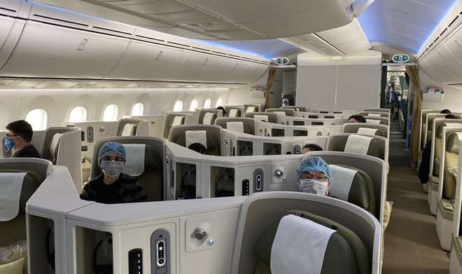 新冠肺炎疫情:越航为旅居欧洲越南公民回国创造最为便利的条件 ảnh 2 新冠肺炎疫情:越航为旅居欧洲越南公民回国创造最为便利的条件 ảnh 2